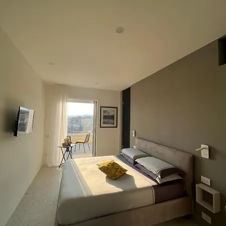 ベッド・アンド・ブレックファスト La Terrazza Sul Porto シラクーサ