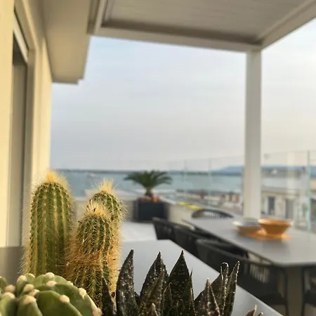 ベッド・アンド・ブレックファスト La Terrazza Sul Porto