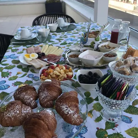 La Terrazza Sul Porto *