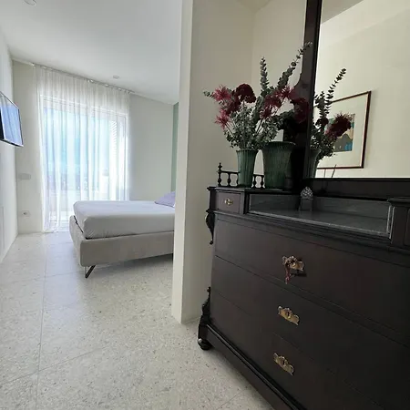 ベッド・アンド・ブレックファスト La Terrazza Sul Porto 4*