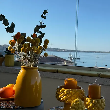 La Terrazza Sul Porto *